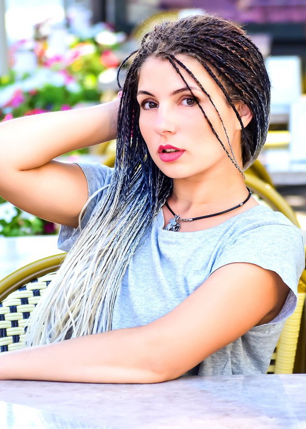 Russian Bride Ekaterina age: 31 id:0000174963