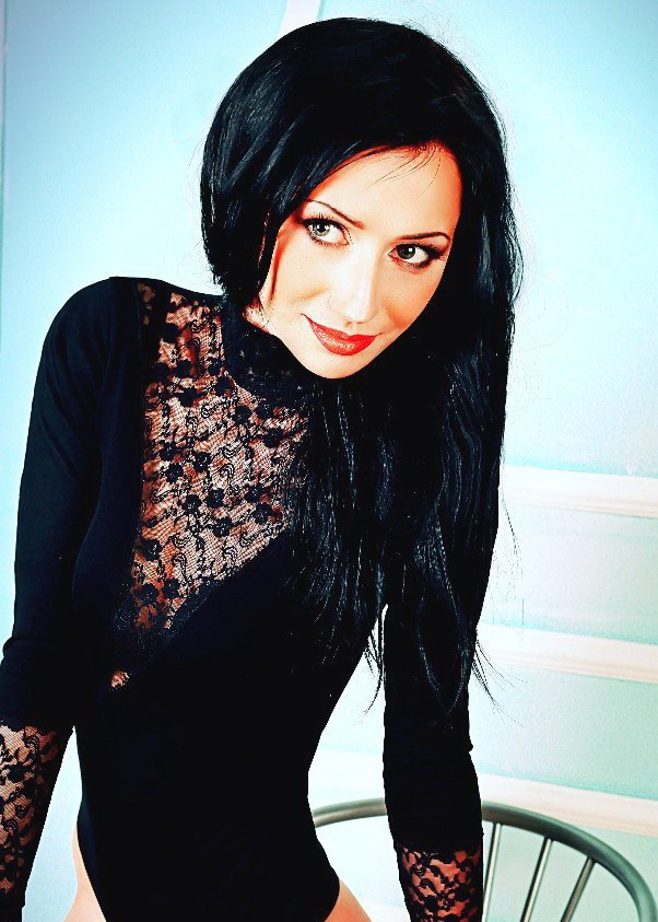 Russian Bride Natalia age: 35 id:0000175974
