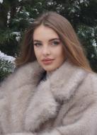 Russian Bride Victoria age: 22 id:0000201208