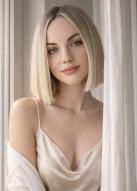 Russian bride Khrystyna age: 31 id:0000204299