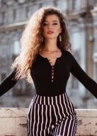 Russian Bride Elena age: 27 id:0000194690