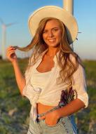 Russian Bride Vladislava age: 29 id:0000183145