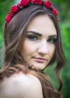 Russian Bride Violetta age: 27 id:0000175571